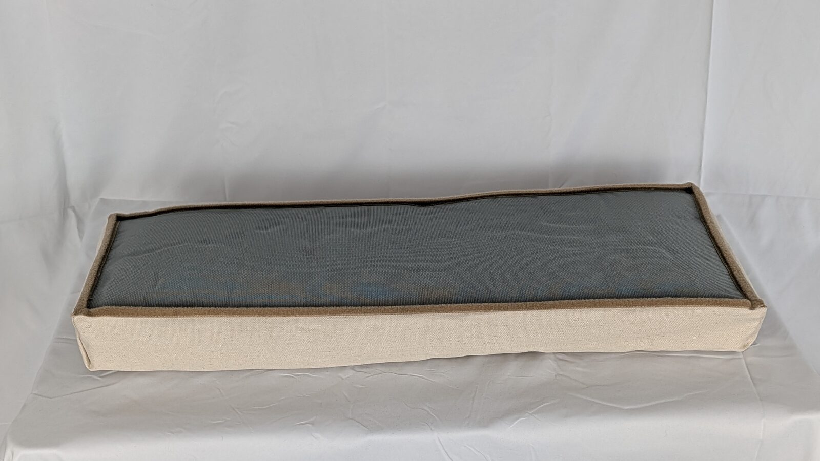 Single ORGONON blanket panel lying flat