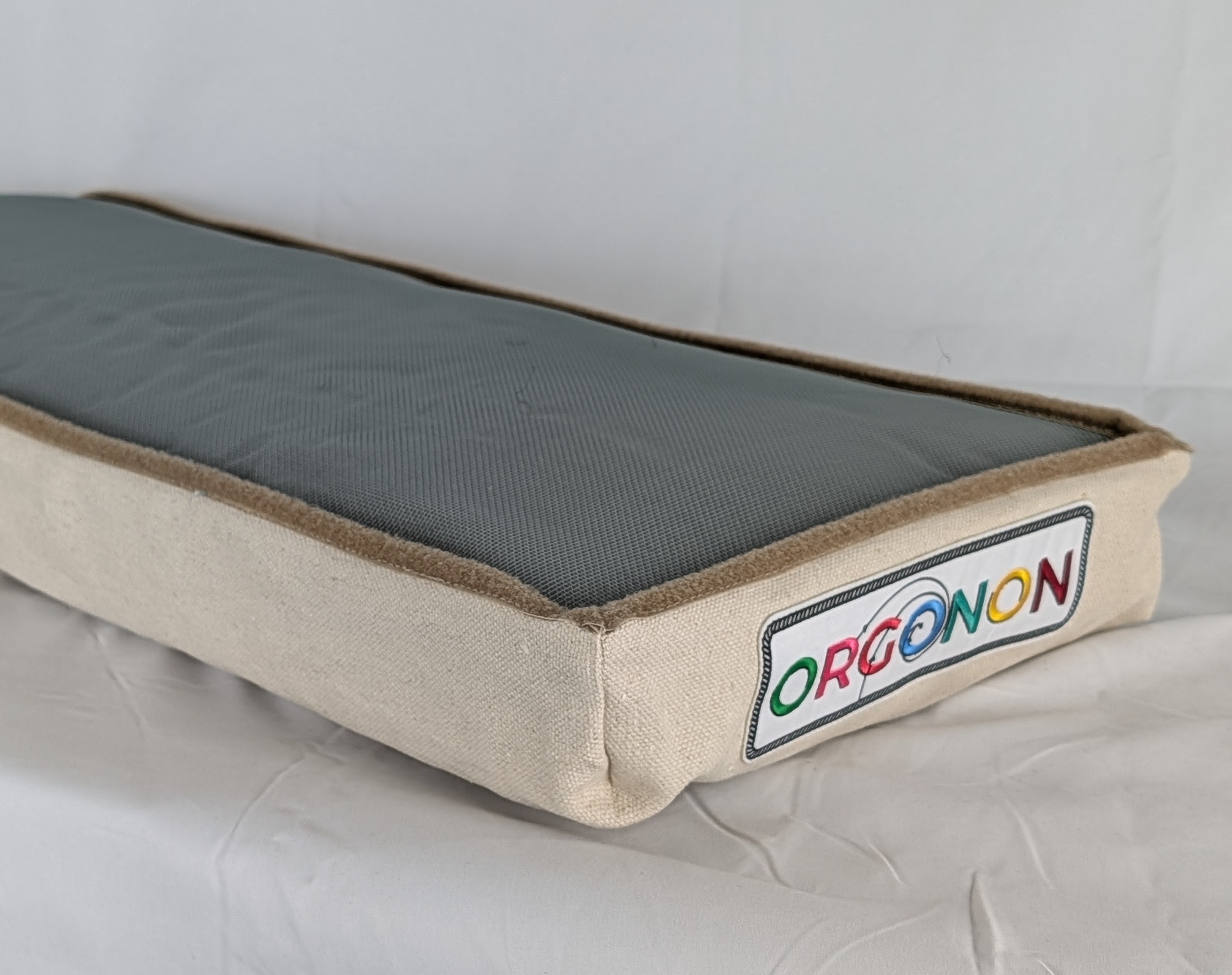 A single ORGONON blanket panel
